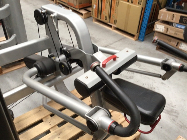 StarTrac Tricep Press (FLOOR STOCK PICK UP ONLY MELBOURNE)