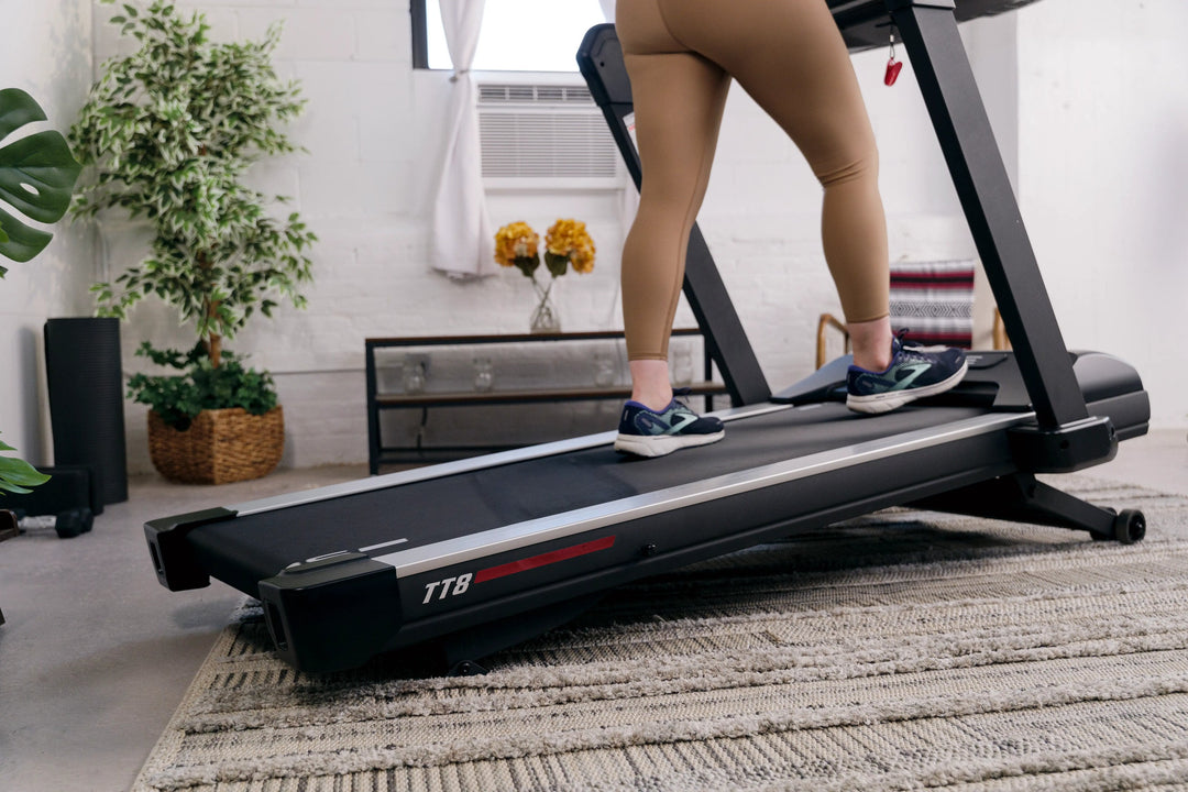 Sole Light Commercial TT8 Entertainment Smart