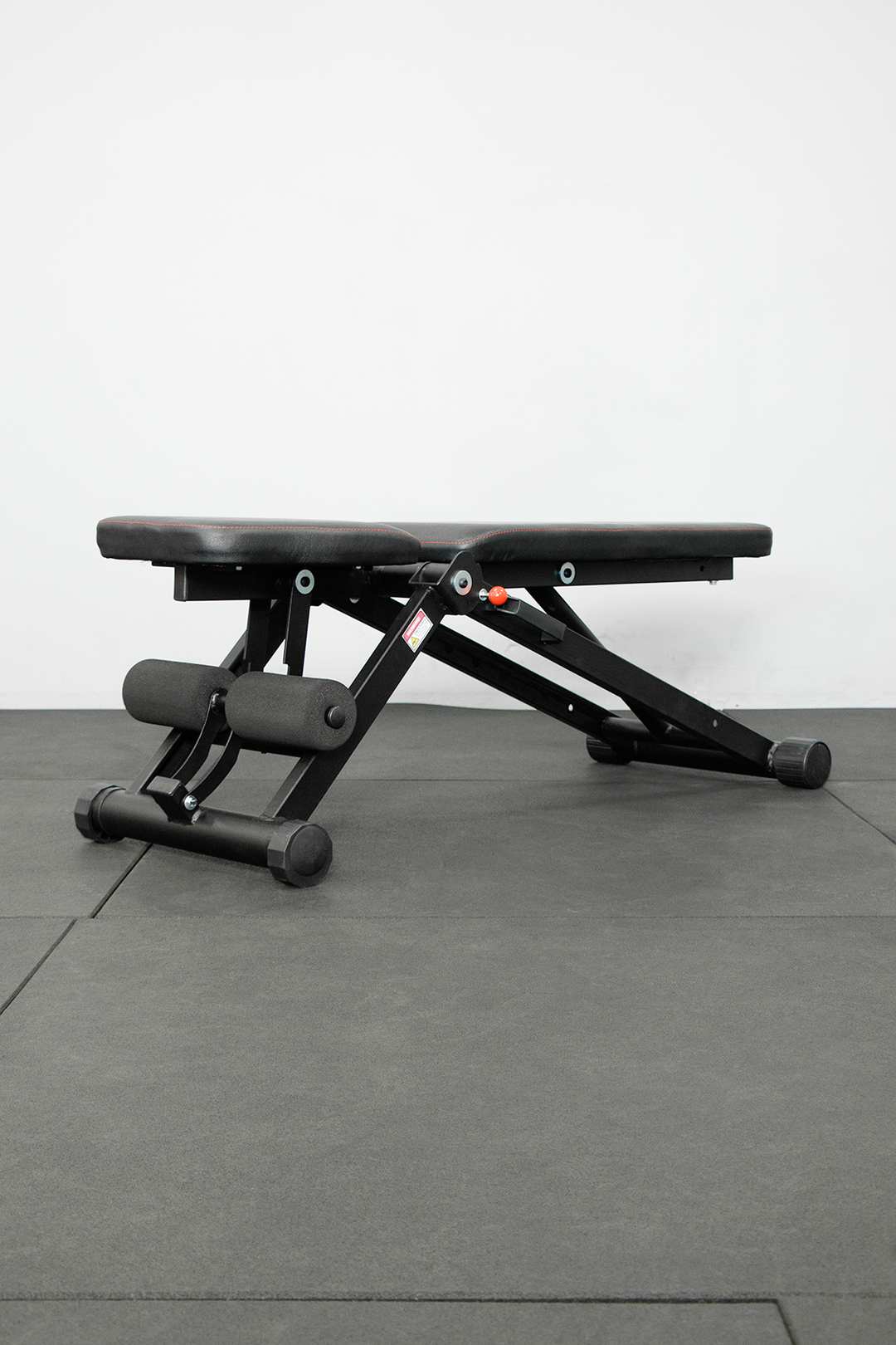 Body Iron Fold-Away Adjustable Bench SF1000