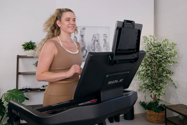 Sole Light Commercial TT8 Entertainment Smart